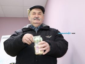 Ганцевчанин раньше хранил деньги в банке, а теперь в земле