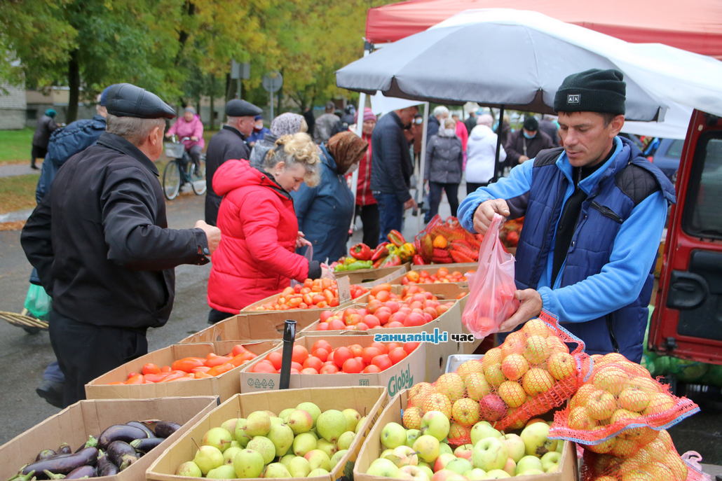 Ганцевчан вновь зовут на ярмарку сельхозпродукции