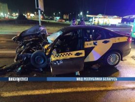 В Бресте столкнулись автомобиль-такси и автобус: есть погибший