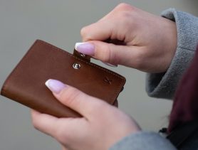 В Беларуси повысят бюджет прожиточного минимума. Что это значит?