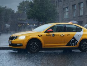 Таксист из Ивацевичей помог пенсионерке не стать жертвой мошенников