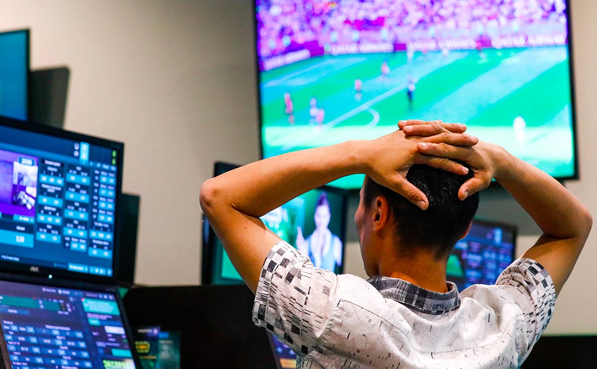 Взял в долг больше полумиллиона рублей и потратил на букмекерские ставки