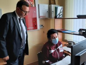 Эксперимент с зарплатой медработников предложил министр здравоохранения во время поездки в Брестскую область