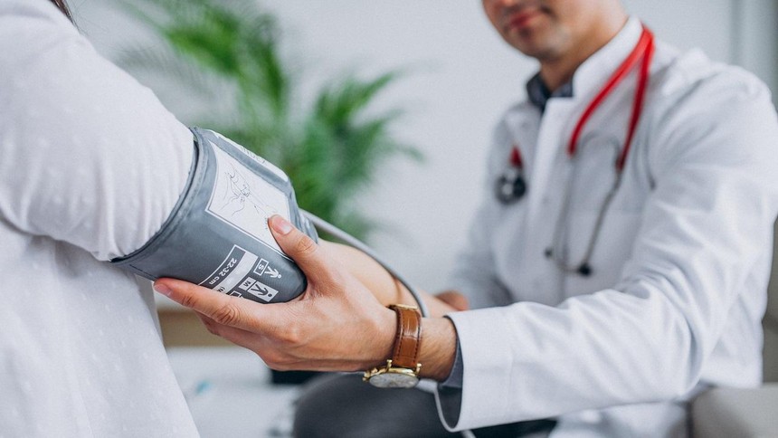 В Беларуси хотят сократить бесплатную медицинскую помощь. Для «тунеядцев» и не только