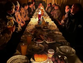 Опять бомбили российский аэродром за сотни километров от Украины