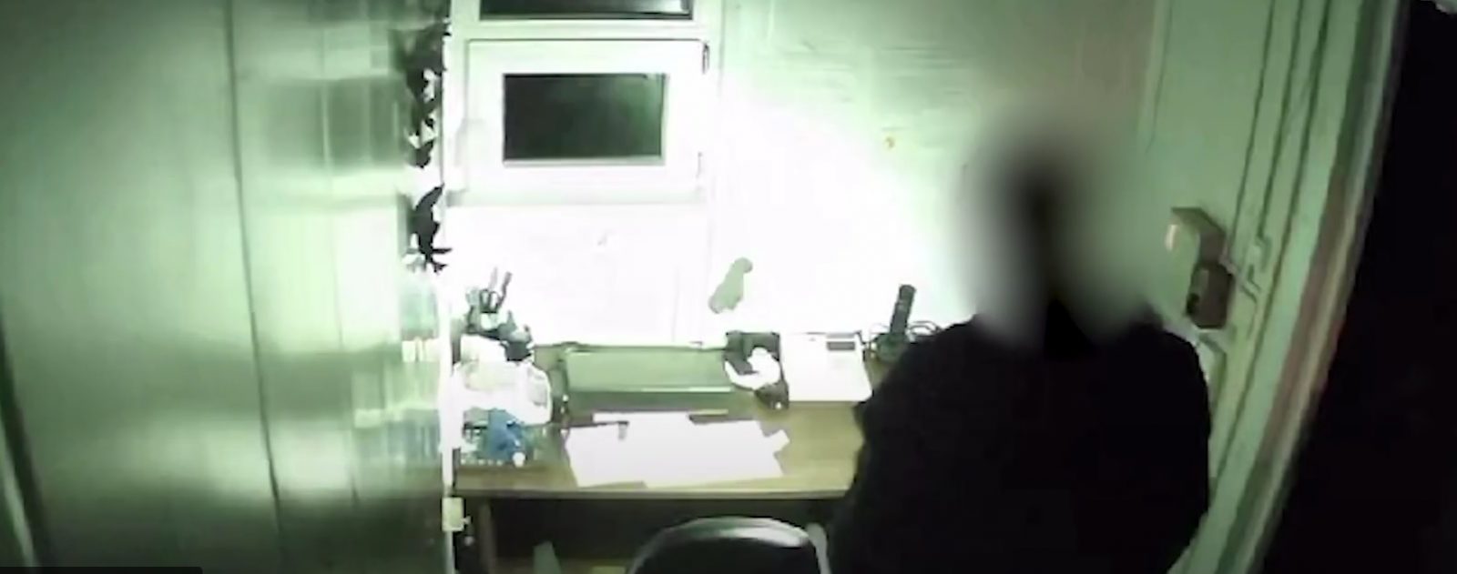 В Бресте юноша ограбил ломбард, прихватив мобильный телефон