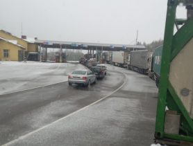 Власти Польши грозят ограничениями белорусским перевозчикам