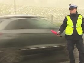 Беларус на Lexus превысил скорость на 77 км/ч, чтобы… успеть на поезд