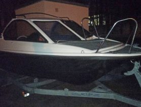 Будут судить водителя катера, наехавшего на надувной матрац с ребенком