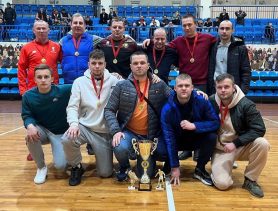 Рекорды и золото у футбольной команды «Мелиоратор»: кто шёл по пятам чемпиона