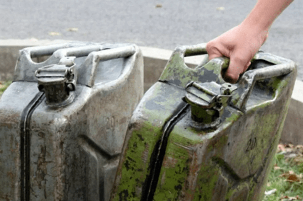 В Пружанах вынесли приговор механику за хищение 335 литров солярки