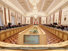 Разнос медицины в Беларуси: откуда в ней шарлатаны и за что сорвут шкуру с местных властей?