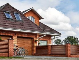 Почему стоит выбрать заборы-жалюзи для вашего дома