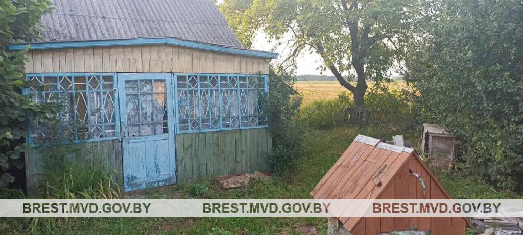 Тракторист в Березовском районе оборудовал “схрон”: что там нашли?