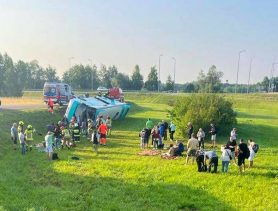 На польско-белорусской границе перевернулся автобус: есть пострадавшие