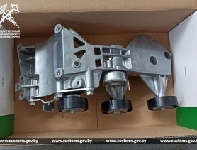 В фуре около Бреста нашли почти тысячу «забытых» автозапчастей