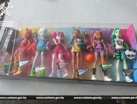 Не только игрушки: что спрятали в фуре, пересекавшей границу в Бресте?