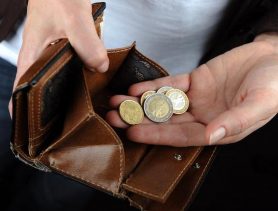 В Беларуси хотят увеличить минимальную зарплату: когда и насколько?