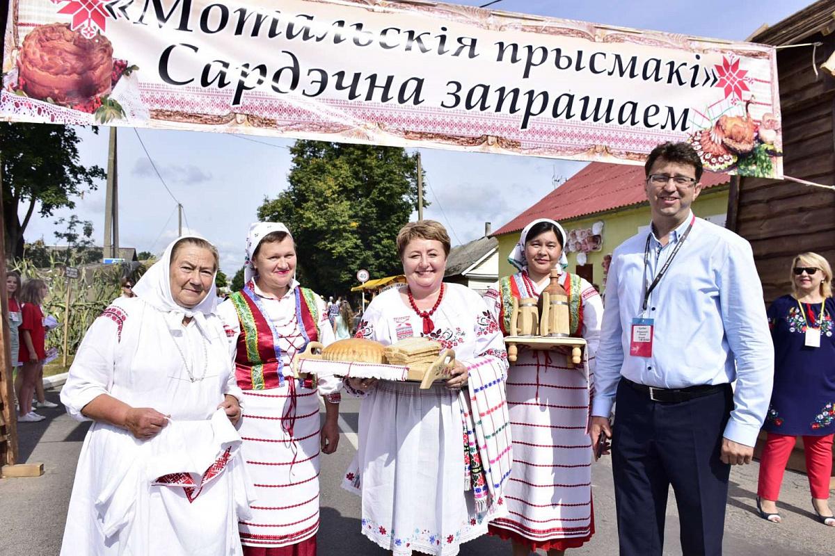 Ня толькі каўбаскі: што чакае гасцей фестываля “Мотальскія прысмакі”
