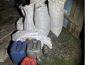 Ворованная солярка и не только: что нашли в сарае у тракториста в Пинском районе?