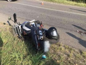 На трассе М1 водитель легкового автомобиля не уступила дорогу мотоциклисту