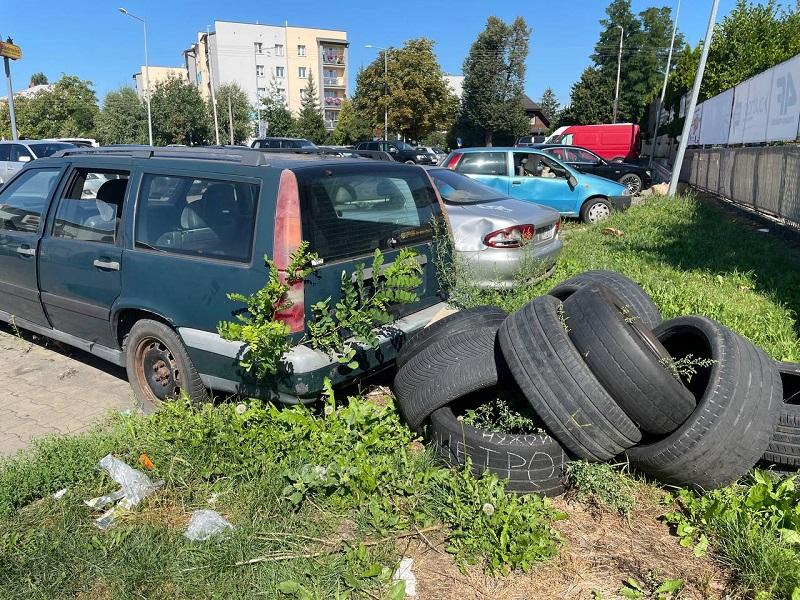 авто бросили