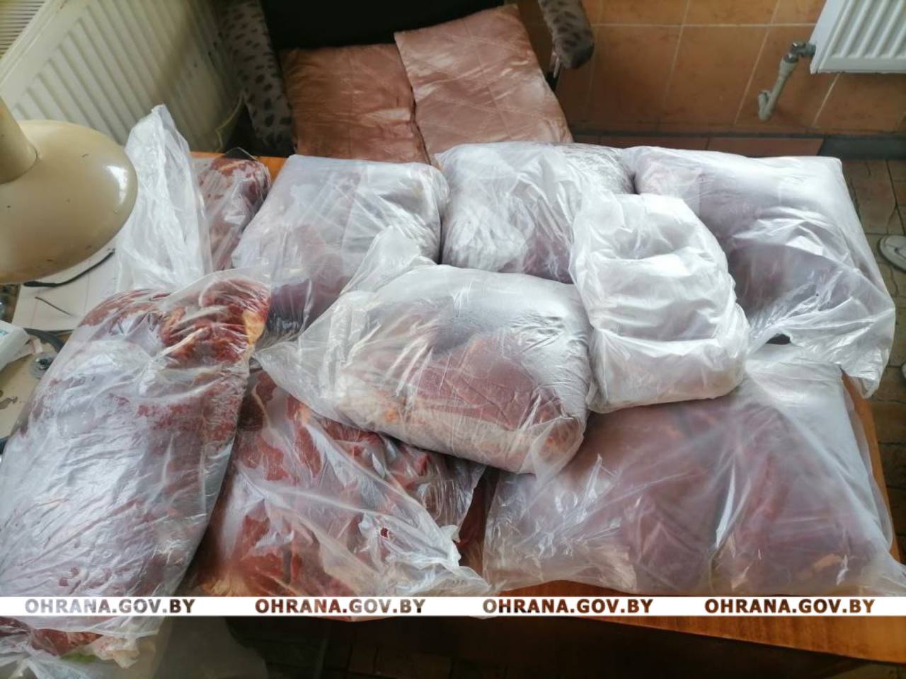 Работницы предприятия в Березовском районе украли очень много мяса