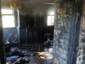 Сельчанин успел покинуть горящий дом в Жабинковском районе: что ему помогло?