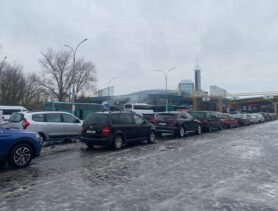 Выезд за границу станет платным с февраля