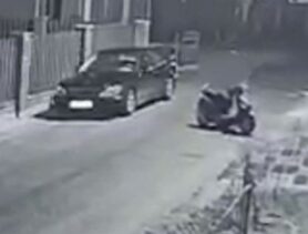 Неудачливый угонщик скутера в Кобрине чуть не расшибся с сожительницей