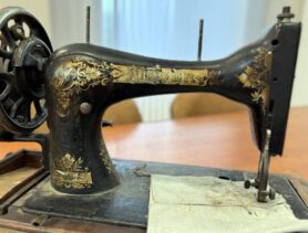 Старинные книги и машинка задержаны на границе