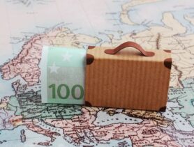 Лукашенко возмущён: сотни миллионов долларов вывели за границу