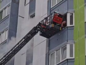 Женщину и ребёнка спасали с 7 этажа в Пинске