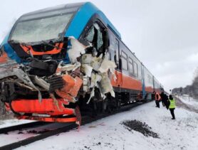 Новые кадры: фуру из Брестской области протаранил поезд в Брянщине