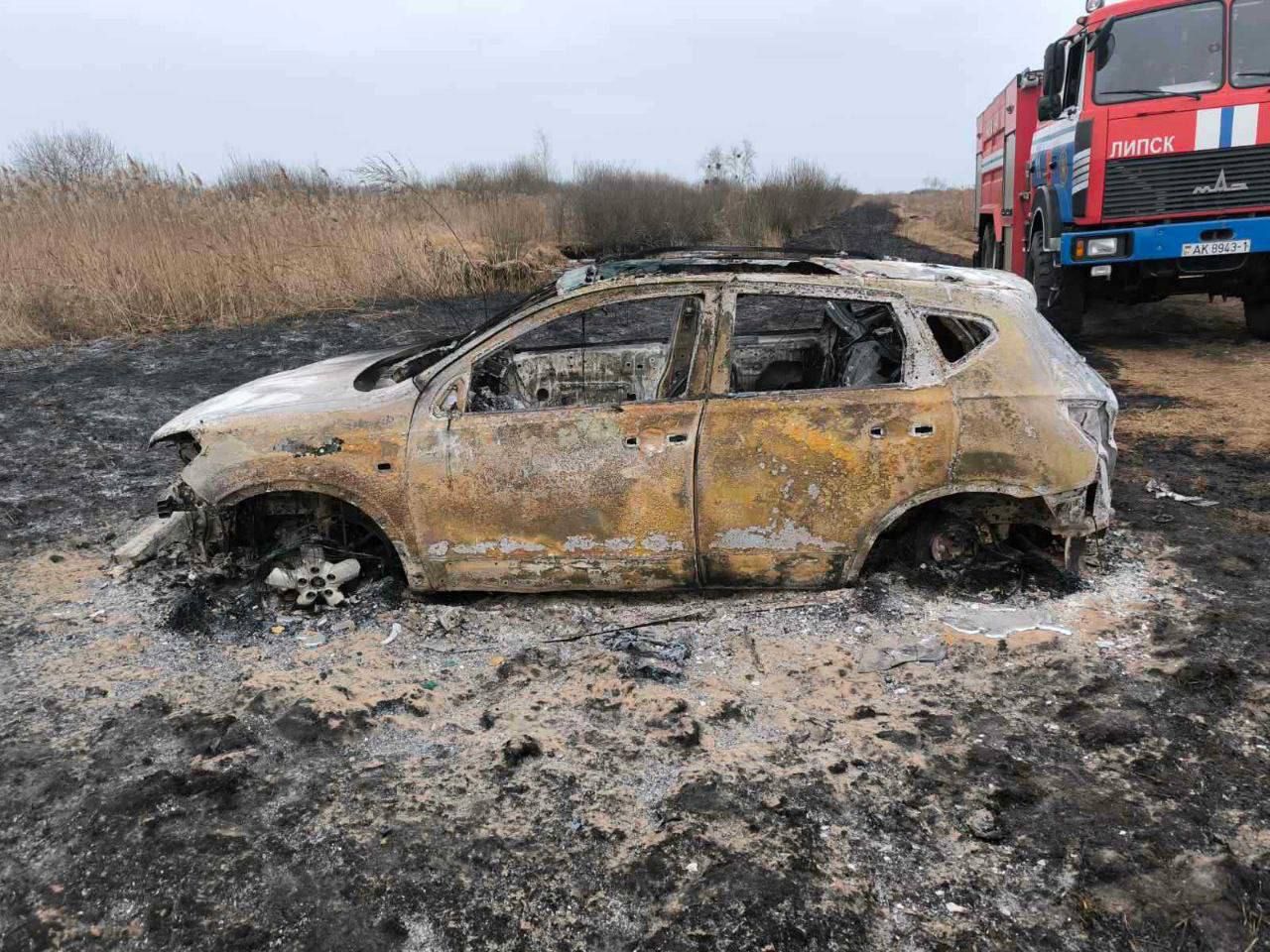 Машина сгорел