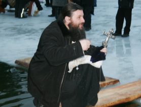 Крещенское купание в проруби в Ганцевичах