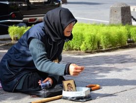 В современном мире очень сложно стало делать добрые дела