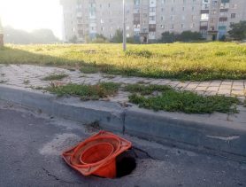 В Ганцевичах дырки в асфальте (фотофакт)