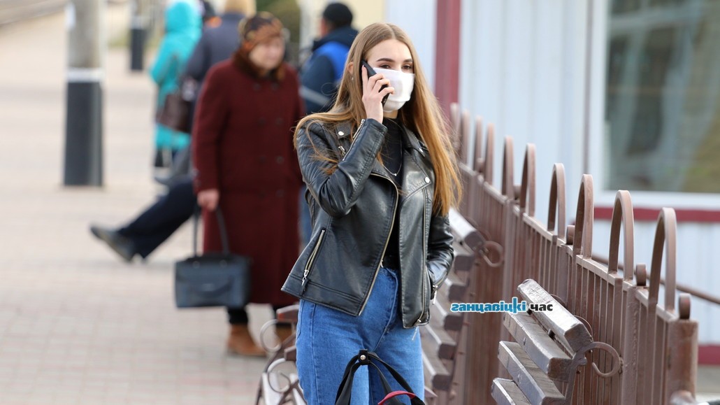 Носят ли маски ганцевчане, путешествуя железнодорожным транспортом?